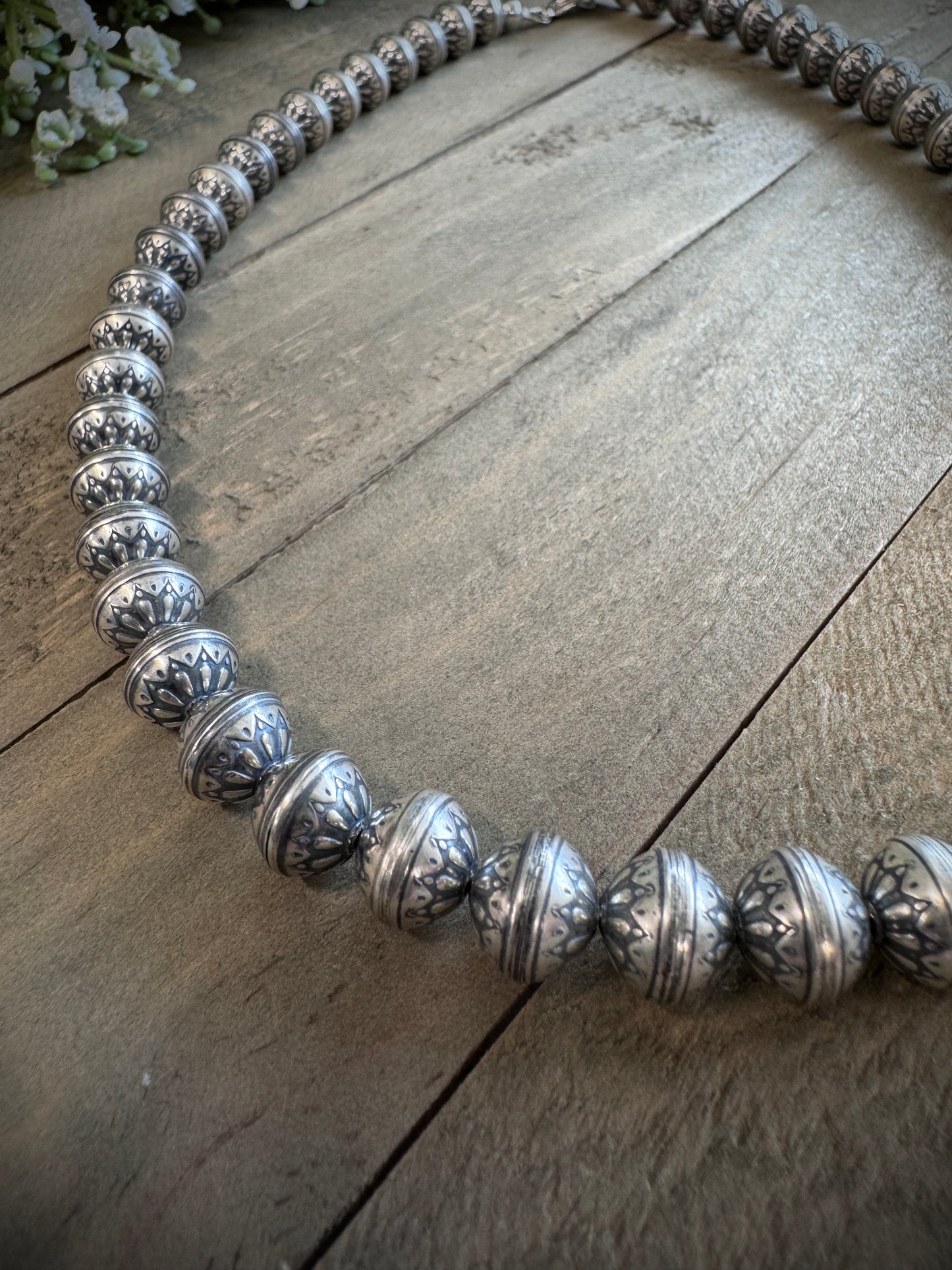 Navajo Pearl - Flower Pattern