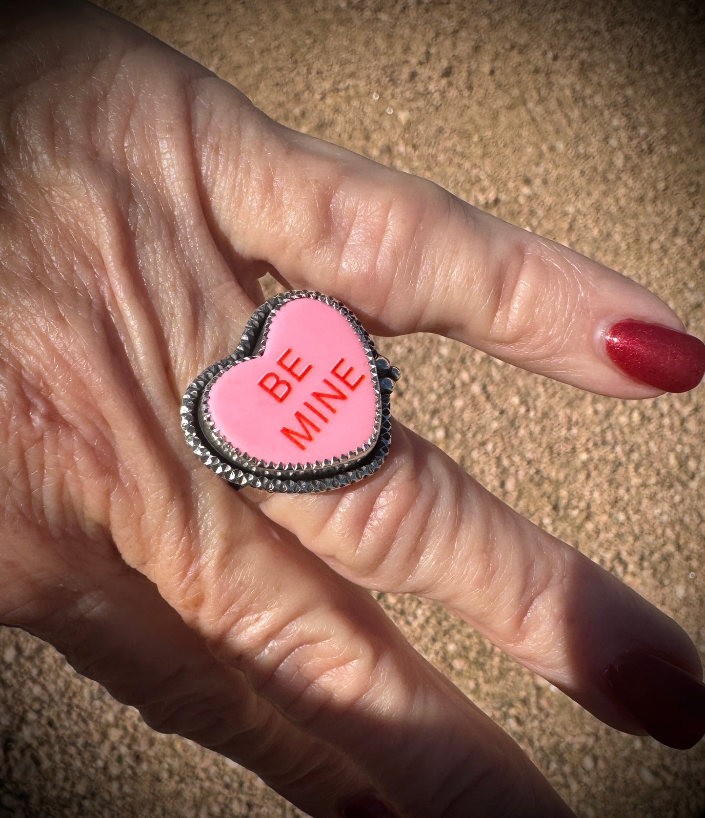 "Be Mine" Heart Ring - Pink