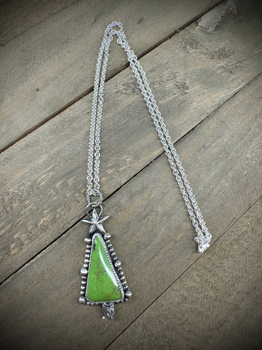 Gaspéite Christmas Tree Necklace