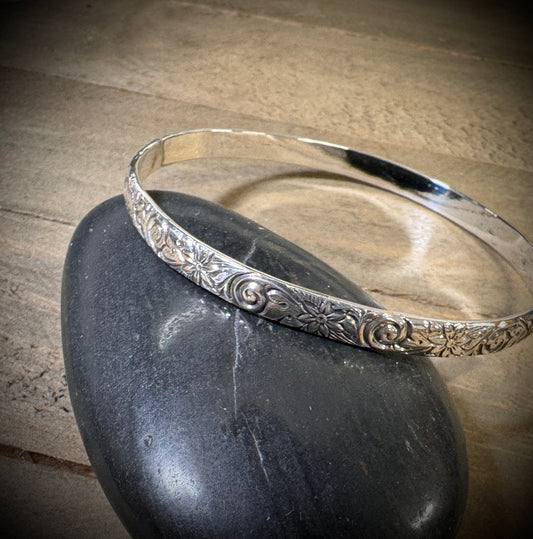 Bangle Bracelet - Floral Swirl